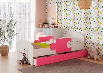 Детская кровать с бортиками и ящиком Мозайка, корпус Белый/фасад Розовый (ламели) в Пскове