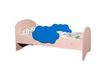 Детская кровать с бортиками Тучка, корпус Дуб млечный, фасад Синий в Пскове