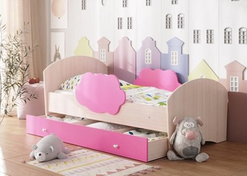 Детская кровать с бортиками Тучка с ящиком, корпус Дуб млечный, фасад Розовый в Пскове
