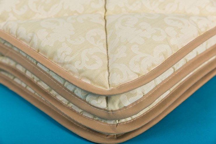 Одеяло всесезонное полутороспальное Шерсть & Хлопок в Пскове - изображение 1